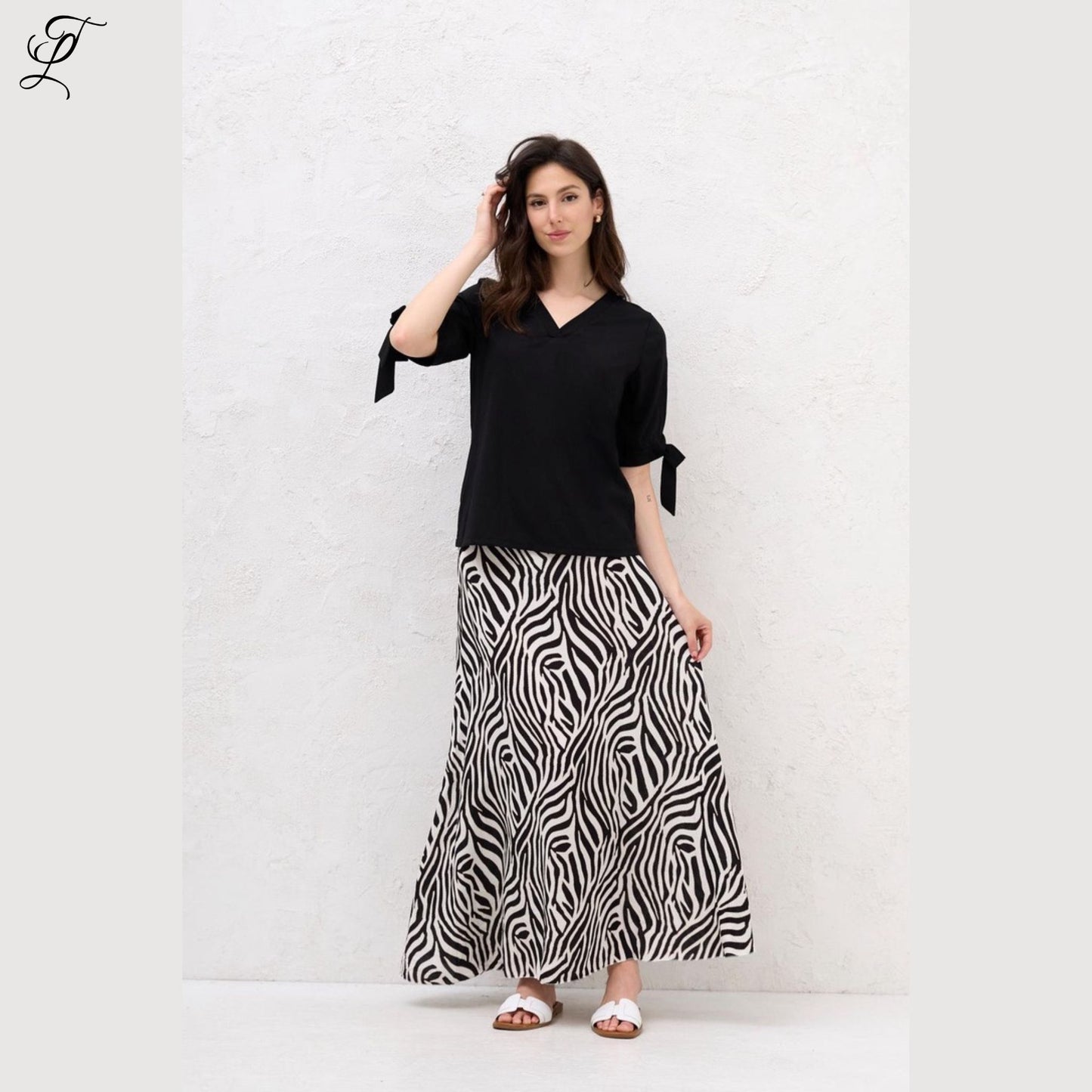 Chastar Viscose Rok Zebra Print met comfortabele pasvorm en elastische tailleband, perfect voor een zomerse dag.