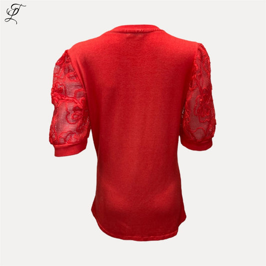 Chastar Top Zoe in rood met elegante kanten mouwen, perfect voor een stijlvolle casual look - Tops & Shirts, Collectie