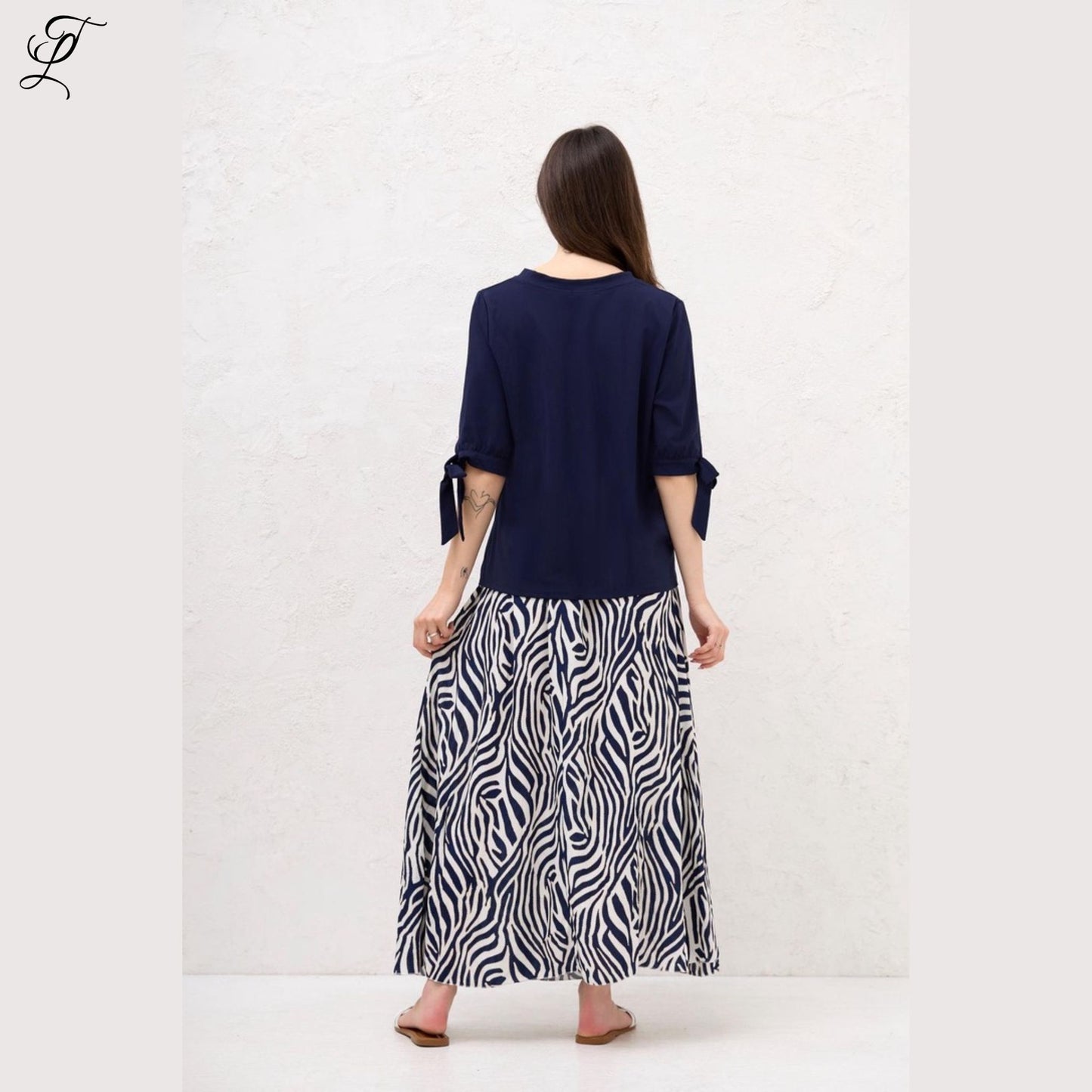 Chastar Viscose Rok Zebra Print met comfortabele pasvorm en elegante zebra print, perfect voor een casual zomerse look.