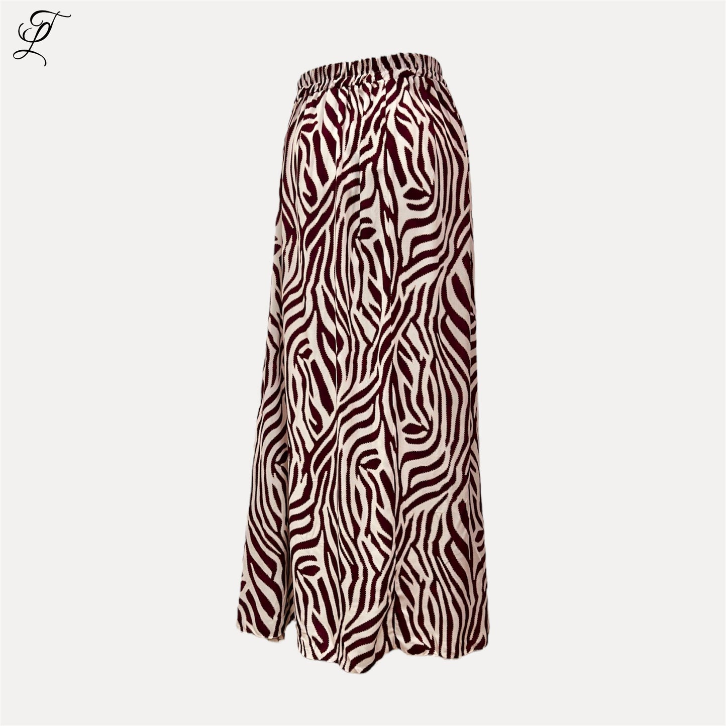 Luchtige en stijlvolle Chastar Viscose Rok Zebra Print met elastische tailleband, perfect voor elke zomerse dag.