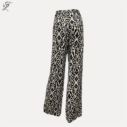 Chastar Viscose Broek Jade met zwart-wit geometrisch print, elegante wijde pijpen en comfortabele pasvorm