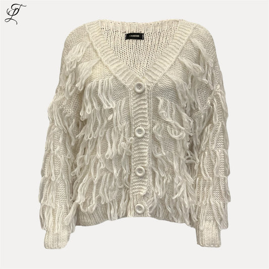 Chastar Fringe Knit Vest in crème met losse breisel en decoratieve franjes, V-hals en knoopsluiting, comfortabele pasvorm.