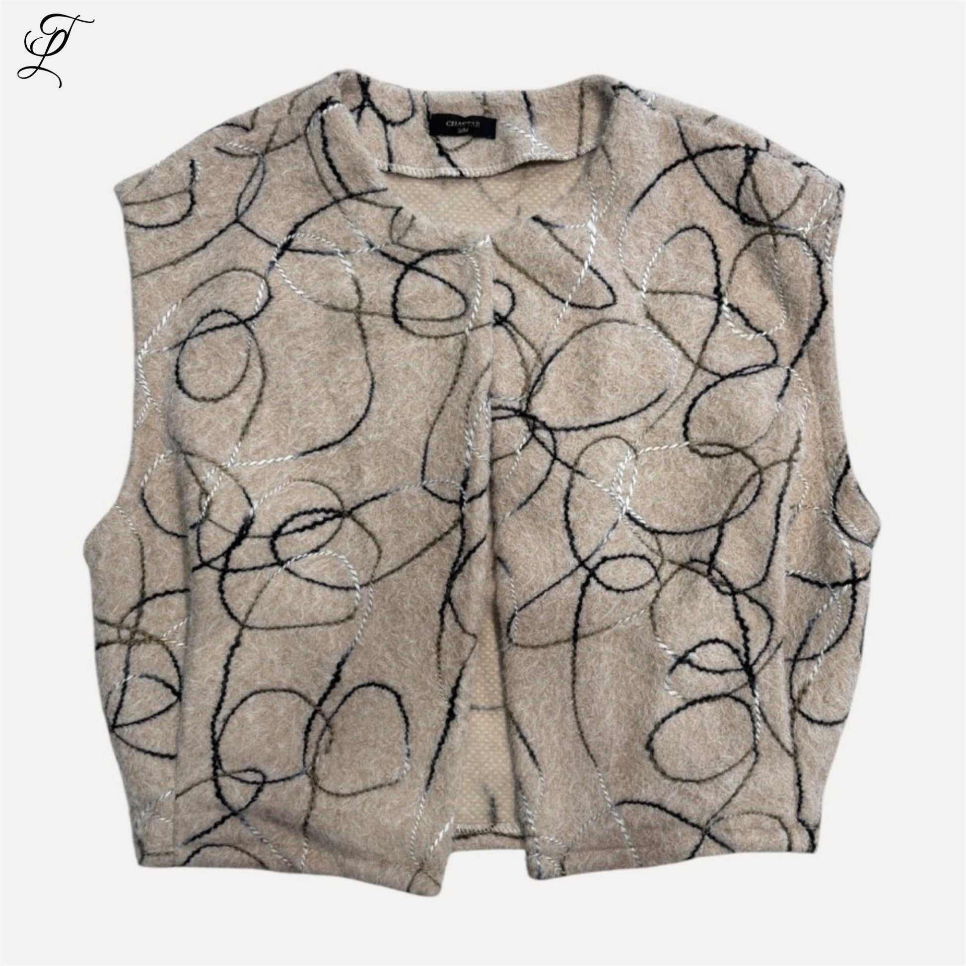 Chastar gilet met zacht materiaal en abstract borduurpatroon in beige, ideaal voor diverse gelegenheden en stijlen.