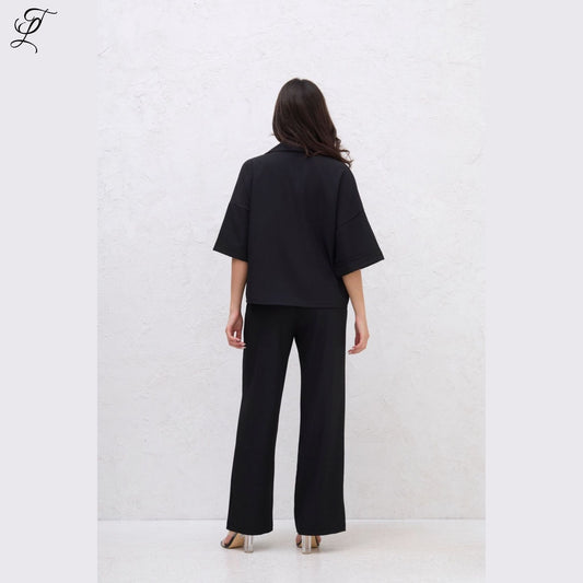 Chastar Pantalon in zwarte losse pasvorm met rechte pijpen, ideaal voor casual en chique gelegenheden, Broeken Chastar