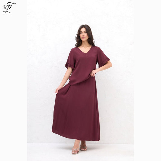 Chastar Viscose Set Isabelle in bordeaux met soepelvallende top en rok voor elegante, vrouwelijke look Sets Chastar Viscose