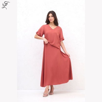 Chastar Viscose Set Isabelle met soepelvallende top en lange rok in roestkleur, elegant en comfortabel, Chastar Sets Viscose