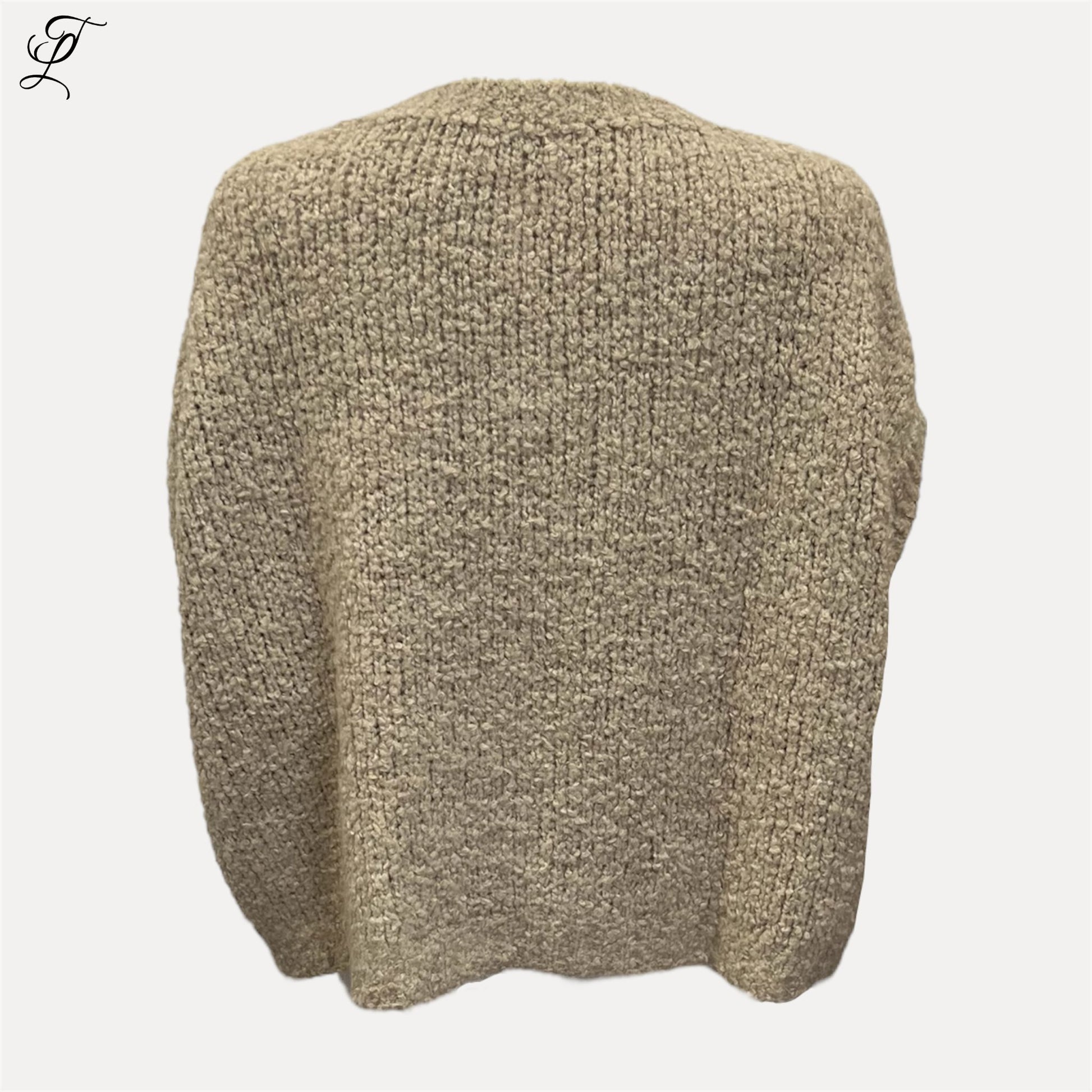 Chastar Soft Knit Gilet Noa in beige met zachte, gebreide structuur en losse pasvorm uit de herfstcollectie.