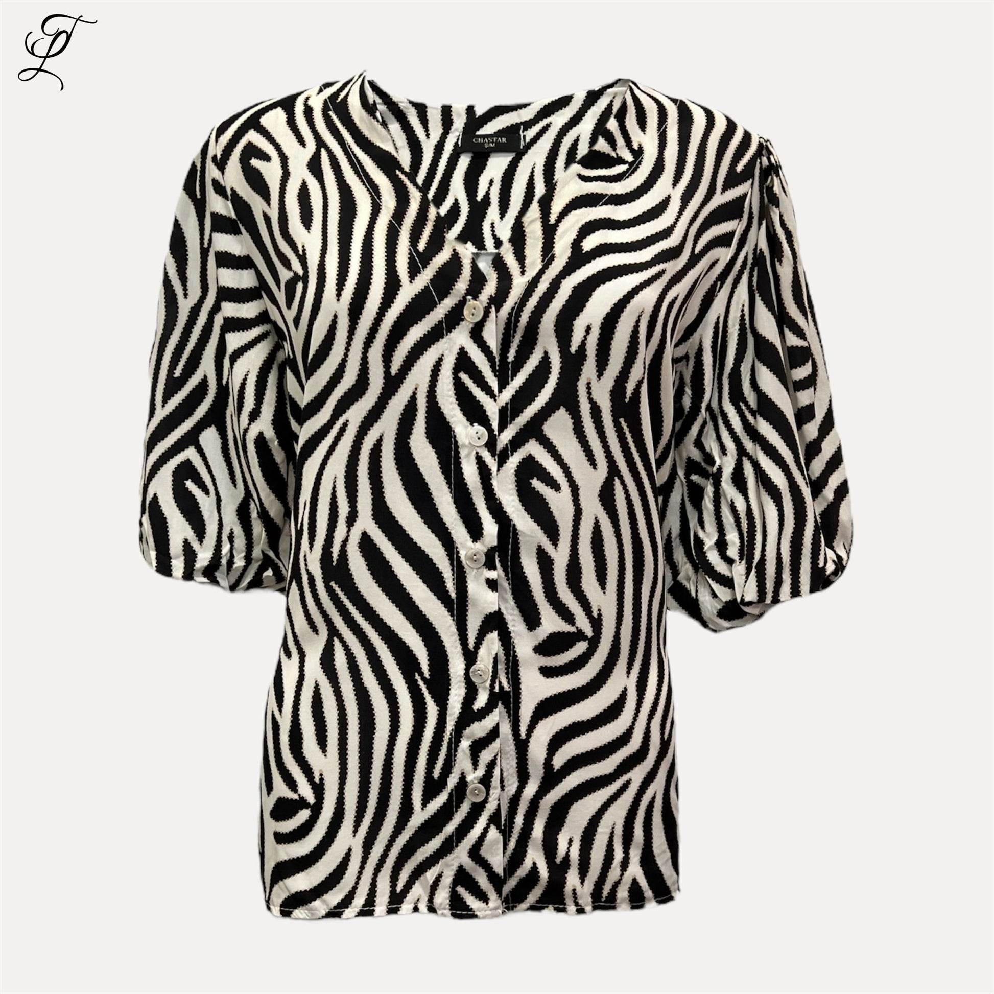 Chastar Viscose Blouse Zebra Print met elastische pofmouwen en knoopsluiting voor een casual zomerse look.