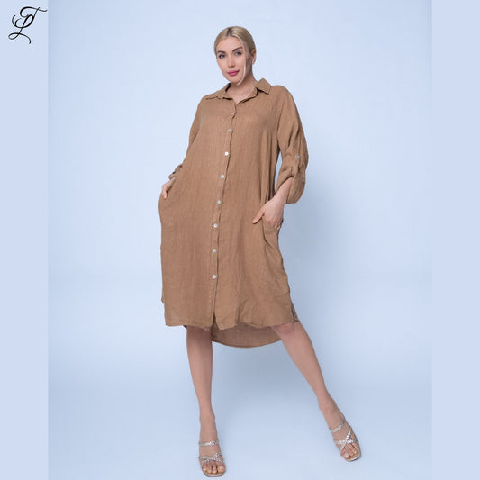 Losvallende Chastar linnen jurk in camelkleur met knoopsluiting en zakken, perfect voor casual zomerdagen - Jurken & Tunieken