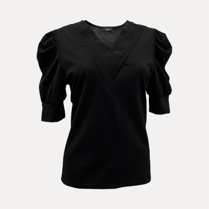 Chastar Pofmouw Tricot Top in zwart met V-hals en licht gepofte mouwen voor een stijlvolle, comfortabele look.