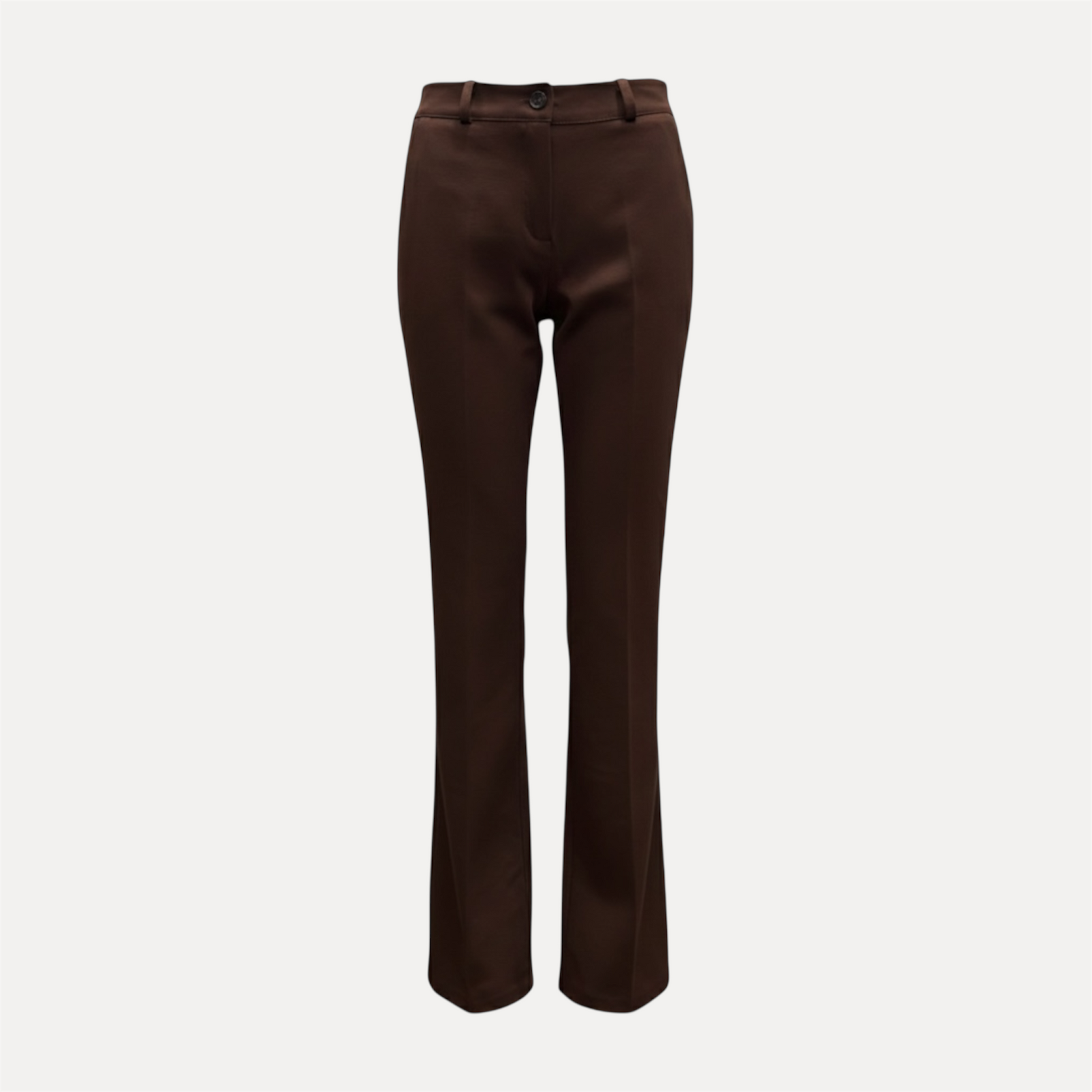 Chastar Flair Broek in donkerbruin met klassieke pasvorm en subtiele flair, onderdeel van de Broeken Herfst Collectie.