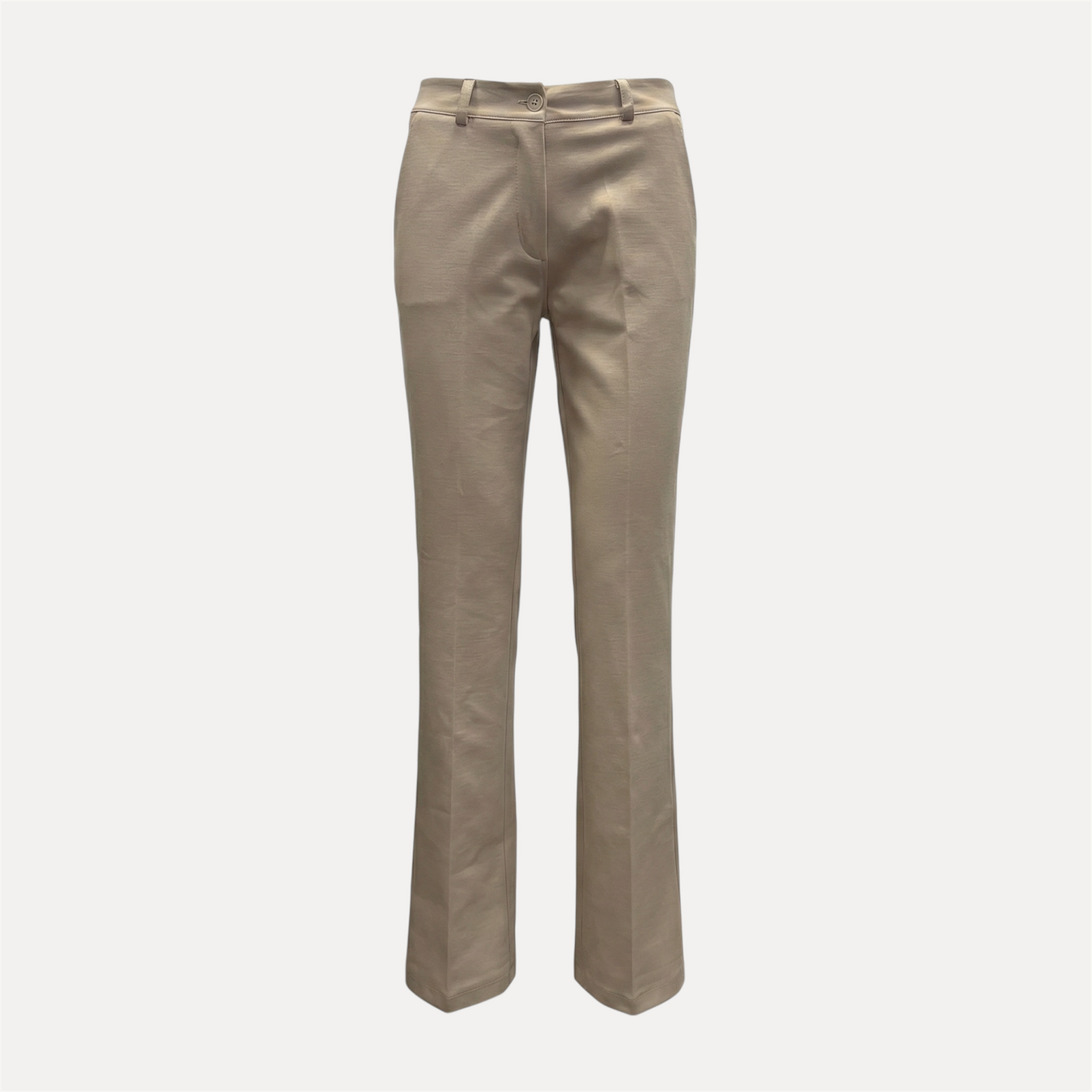Chastar Klassieke flair broek in beige met tijdloze pasvorm uit de Broeken herfst collectie.