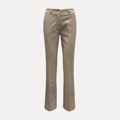 Chastar Klassieke flair broek in beige met tijdloze pasvorm uit de Broeken herfst collectie.