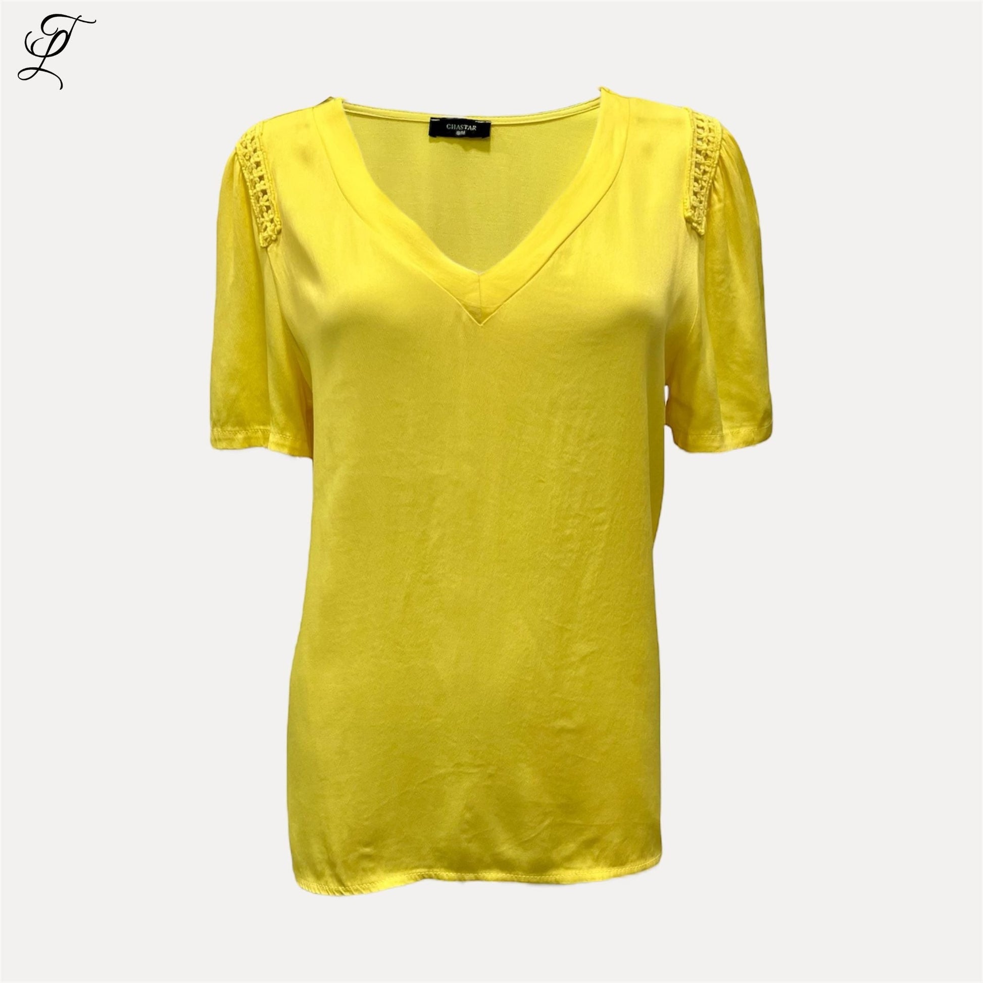 Trendy Leslie yellow silk-viscose V-neck top with crochet shoulder details and short sleeves.